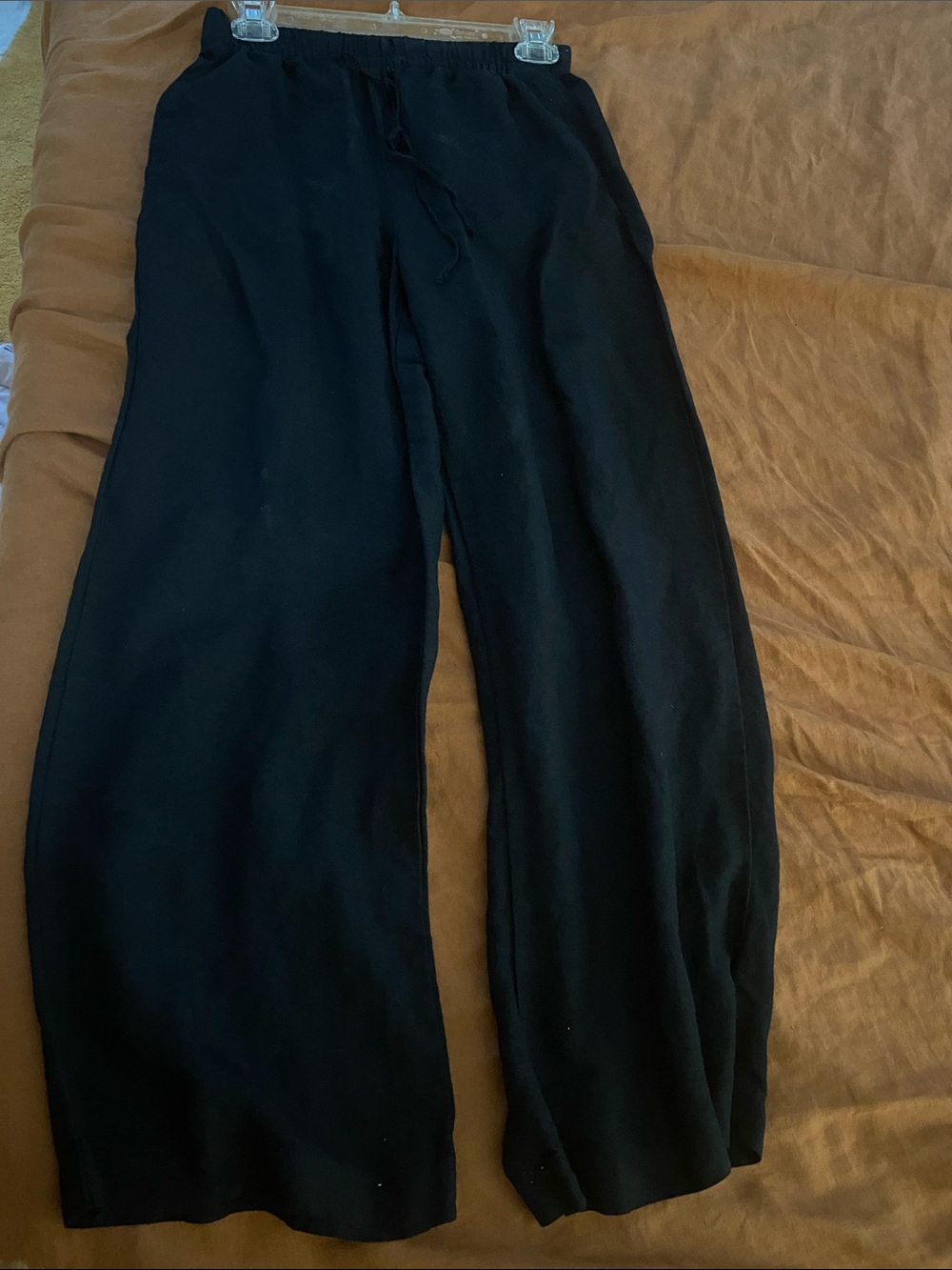 Floaty linen, black H&M pants